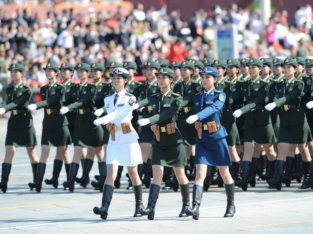 National Day military parade on the 60th anniversary of female wallpaper #2 - 1024x768