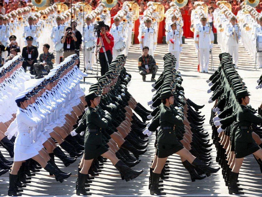 国庆60周年阅兵女兵壁纸11 - 1024x768