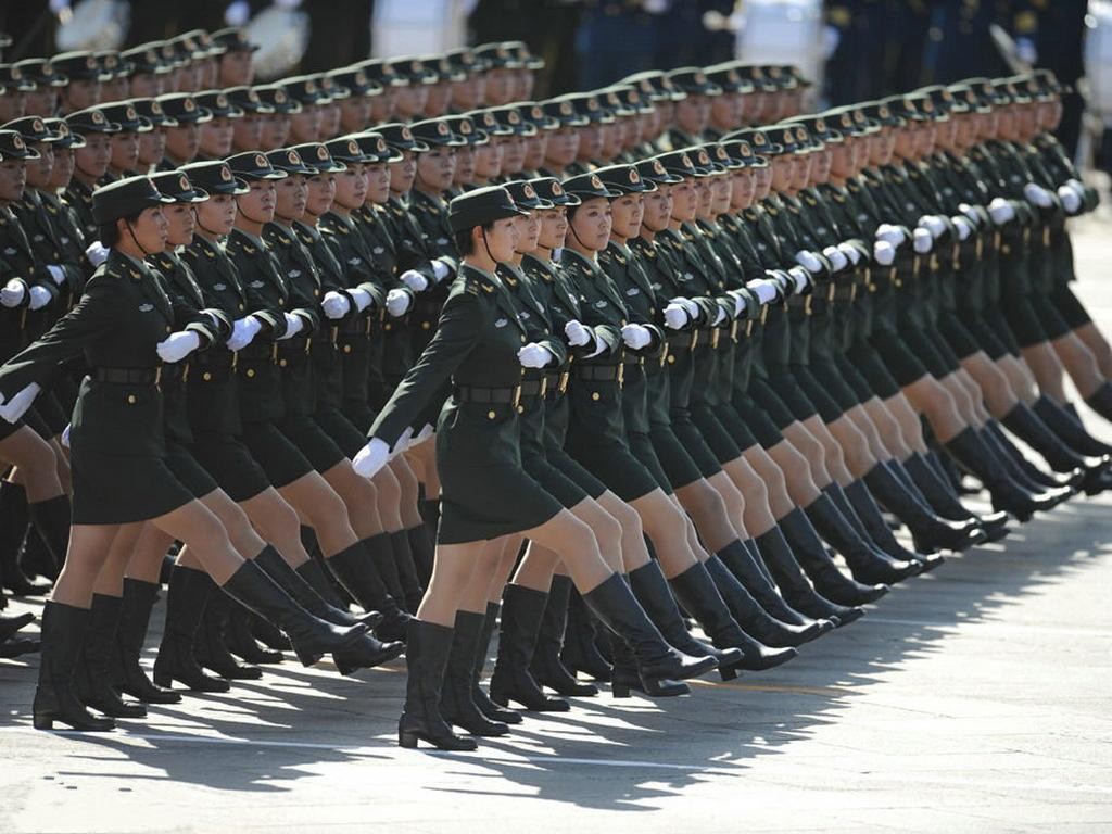 Státní svátek vojenská přehlídka k 60. výročí žen tapety #17 - 1024x768