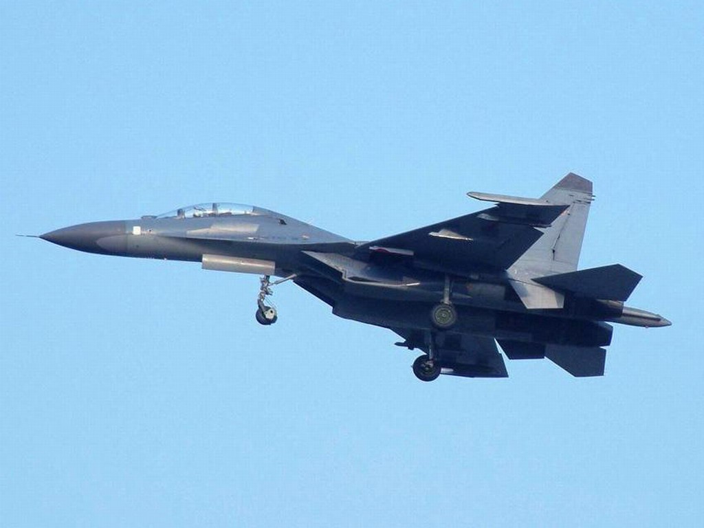 Китайского производства F-11 истребители обои #10 - 1024x768