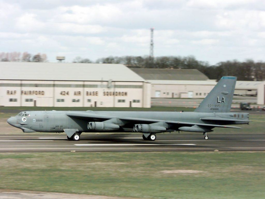 B-52战略轰炸机4 - 1024x768