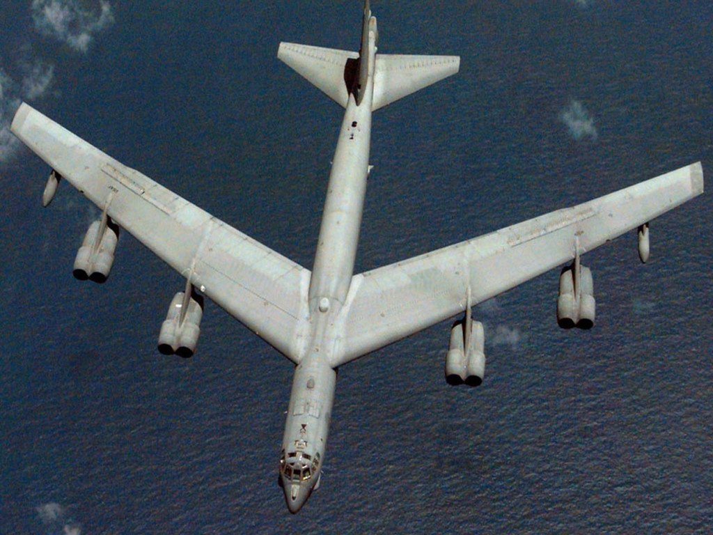 B-52 strategic bombers #13 - 1024x768