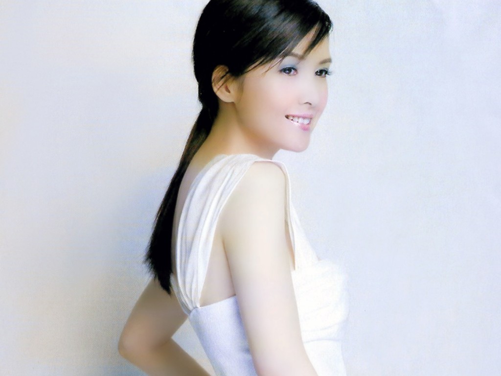 Angel krása Vivian Chow wallpaper #20 - 1024x768