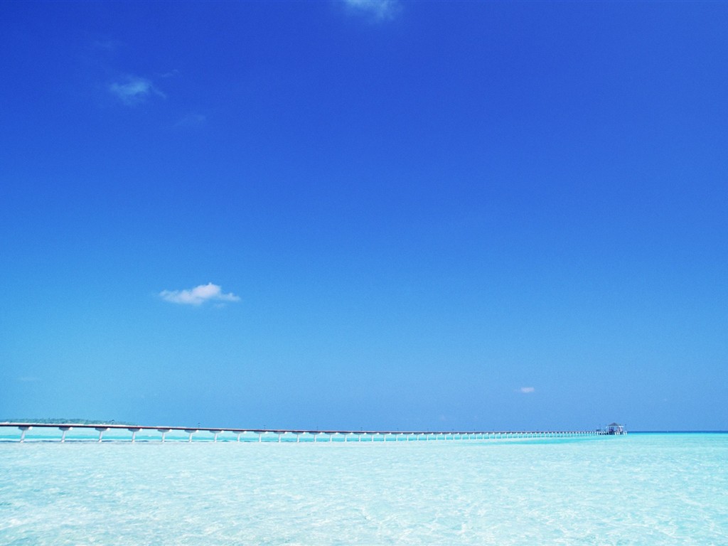 ciel bleu de l'eau aux Maldives et #22 - 1024x768