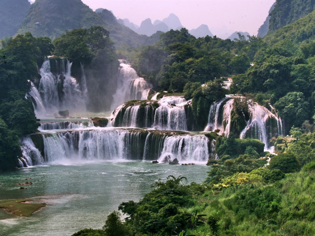 Detian Falls (Minghu Metasequoia práce) #2 - 1024x768