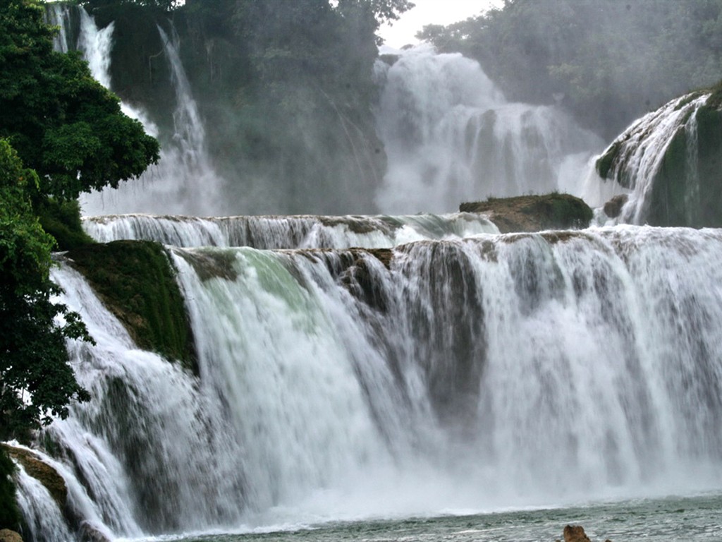 Detian Falls (Minghu Metasequoia Werke) #6 - 1024x768