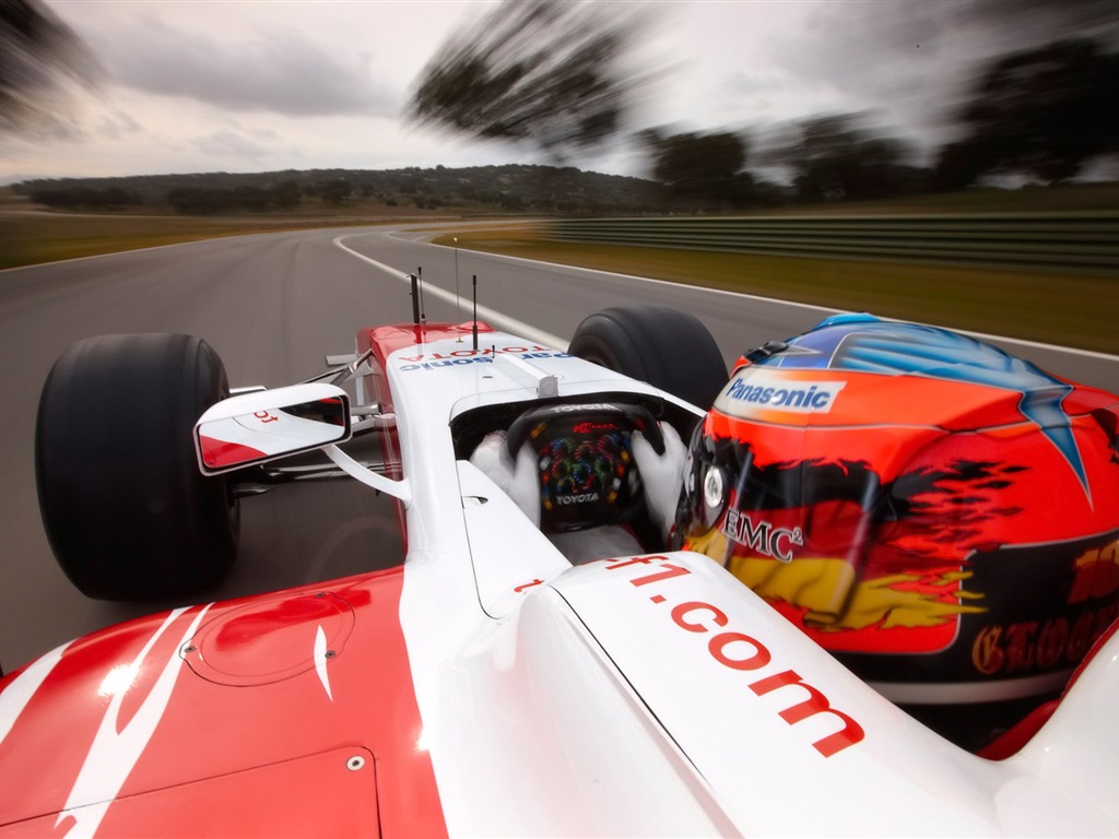 トヨタ2009 TF109は、F1カーの壁紙 #3 - 1024x768