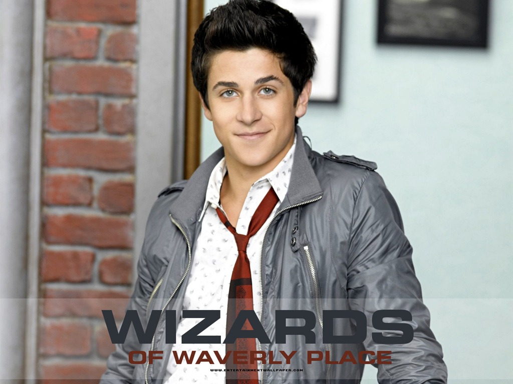 Wizards of Waverly Place Tapete #12 - 1024x768