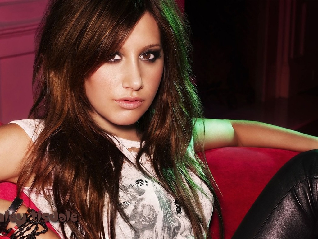 Ashley Tisdale 阿什麗·提斯代爾美女壁紙(一) #15 - 1024x768