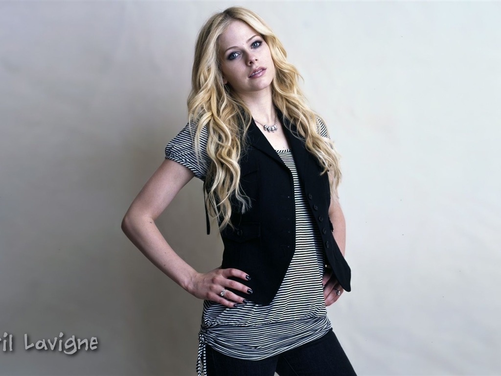 Avril Lavigne krásnou tapetu #15 - 1024x768
