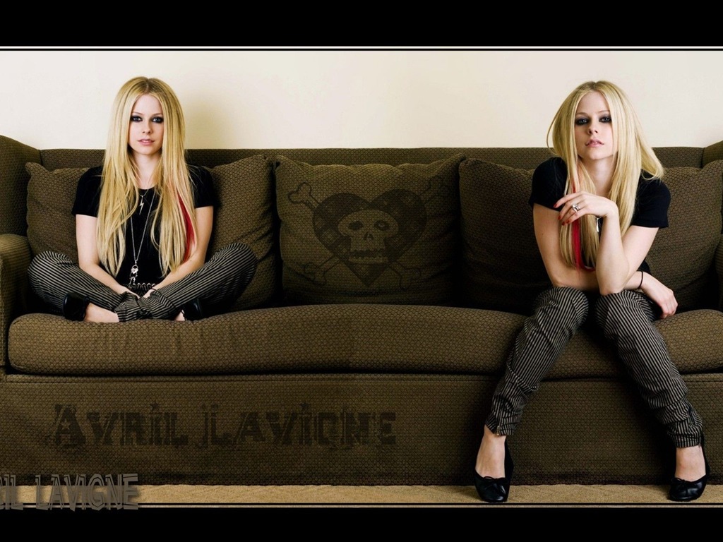 Avril Lavigne 艾薇儿·拉维妮 美女壁纸17 - 1024x768