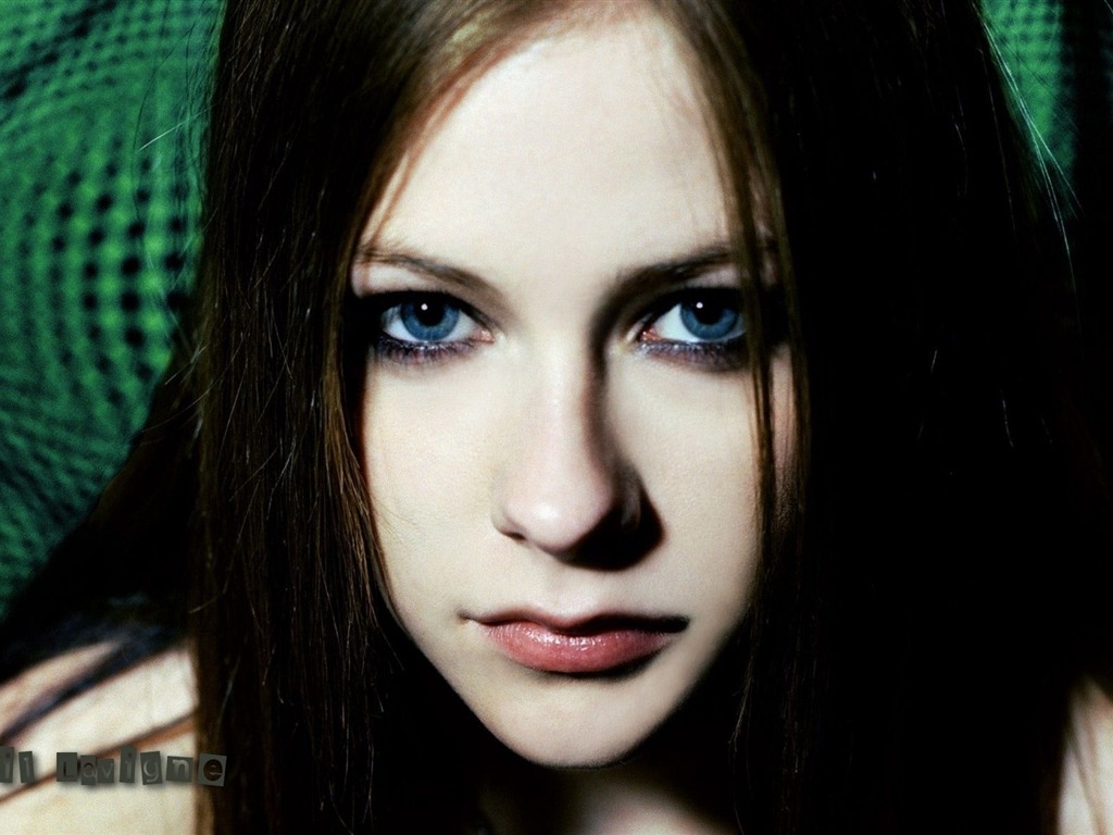 Avril Lavigne schöne Tapete #21 - 1024x768