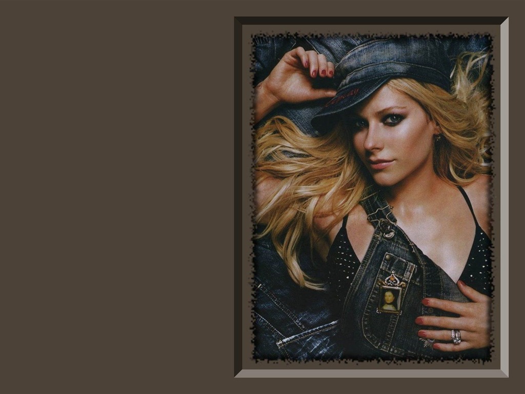 Avril Lavigne schöne Tapete #27 - 1024x768