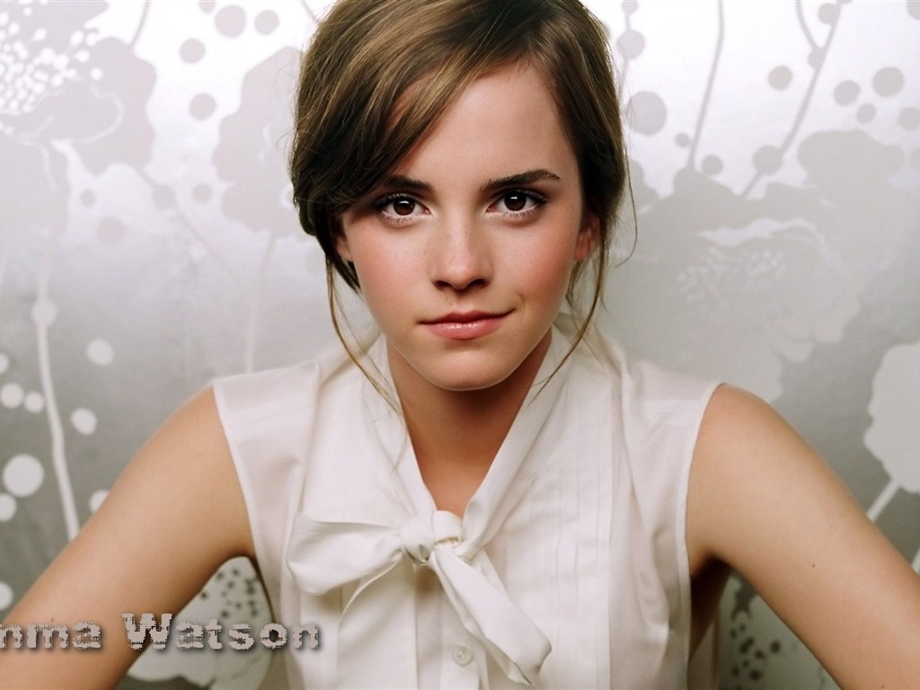 Emma Watson beautiful wallpaper #4 - 1024x768