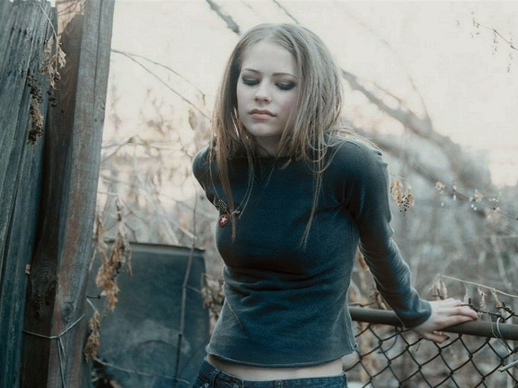 Avril Lavigne krásnou tapetu (2) #2 - 1024x768