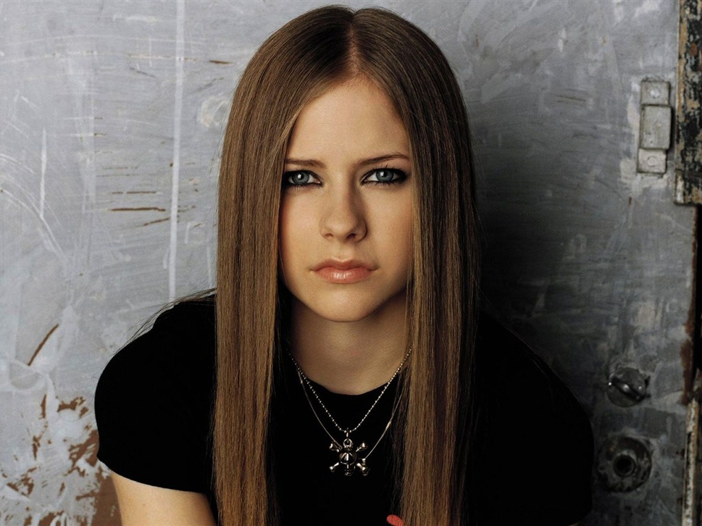 Avril Lavigne krásnou tapetu (2) #3 - 1024x768