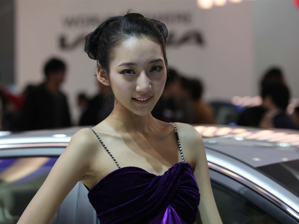 2010 v Pekingu Mezinárodním autosalonu krása (1) (vítr honí mraky práce) #21 - 1024x768