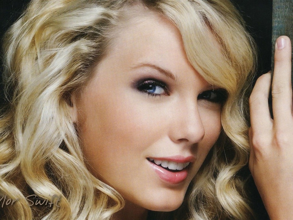 Taylor Swift beau fond d'écran #18 - 1024x768