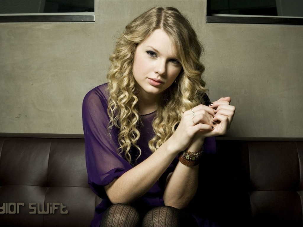 Taylor Swift beau fond d'écran #21 - 1024x768