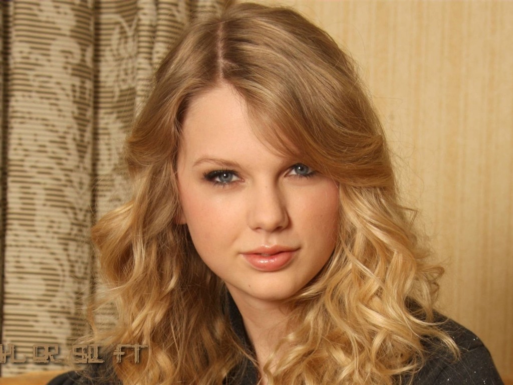 Taylor Swift beautiful wallpaper #27 - 1024x768