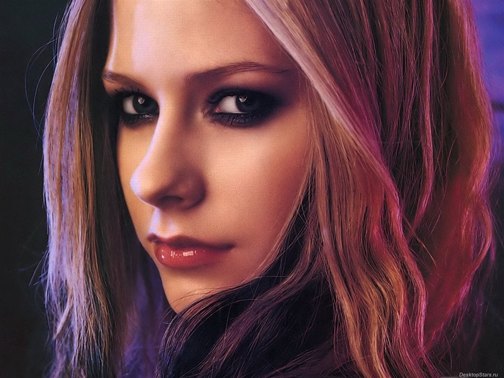 Avril Lavigne 艾薇儿·拉维妮 美女壁纸(三)3 - 1024x768