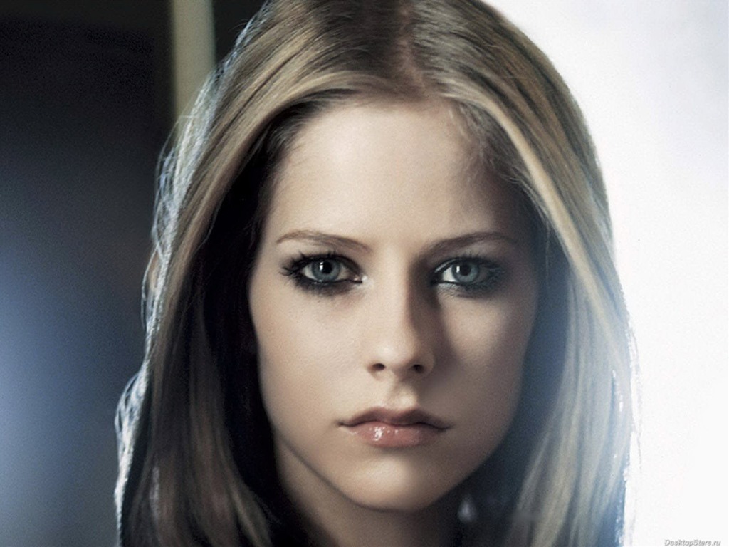 Avril Lavigne 艾薇儿·拉维妮 美女壁纸(三)15 - 1024x768