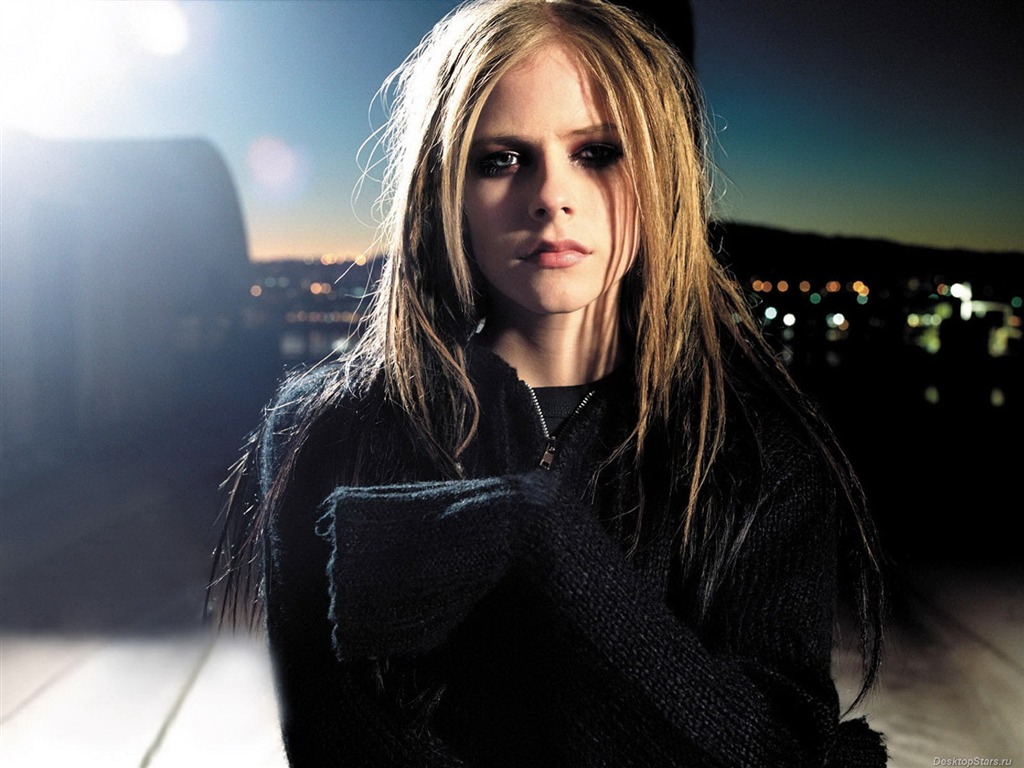 Avril Lavigne 艾薇儿·拉维妮 美女壁纸(三)24 - 1024x768
