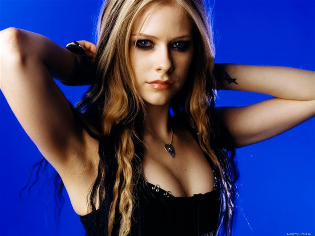 Avril Lavigne beau fond d'écran (3) #33 - 1024x768