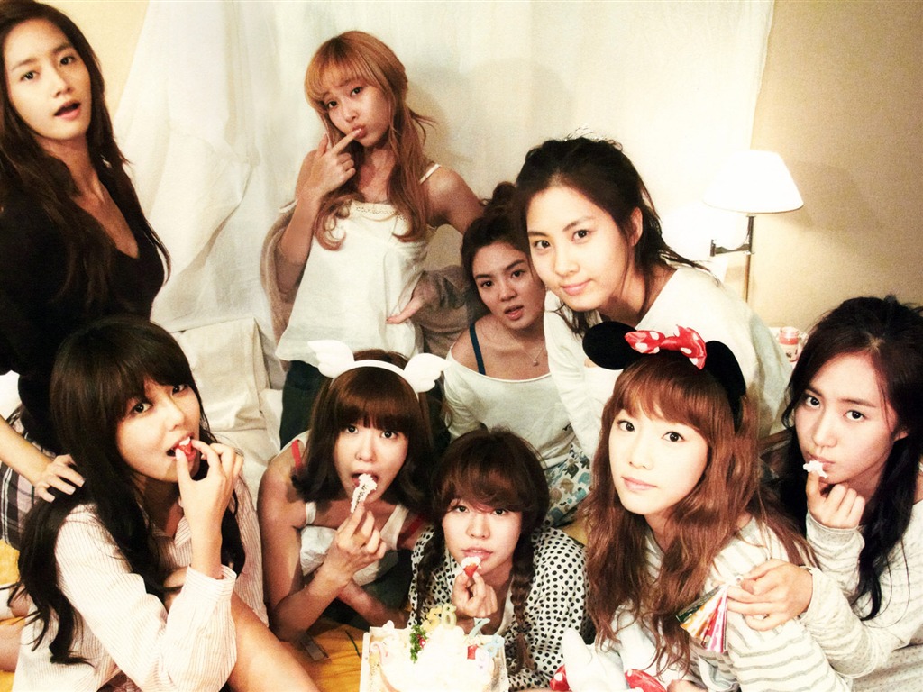 Fond d'écran Generation Girls (5) #19 - 1024x768