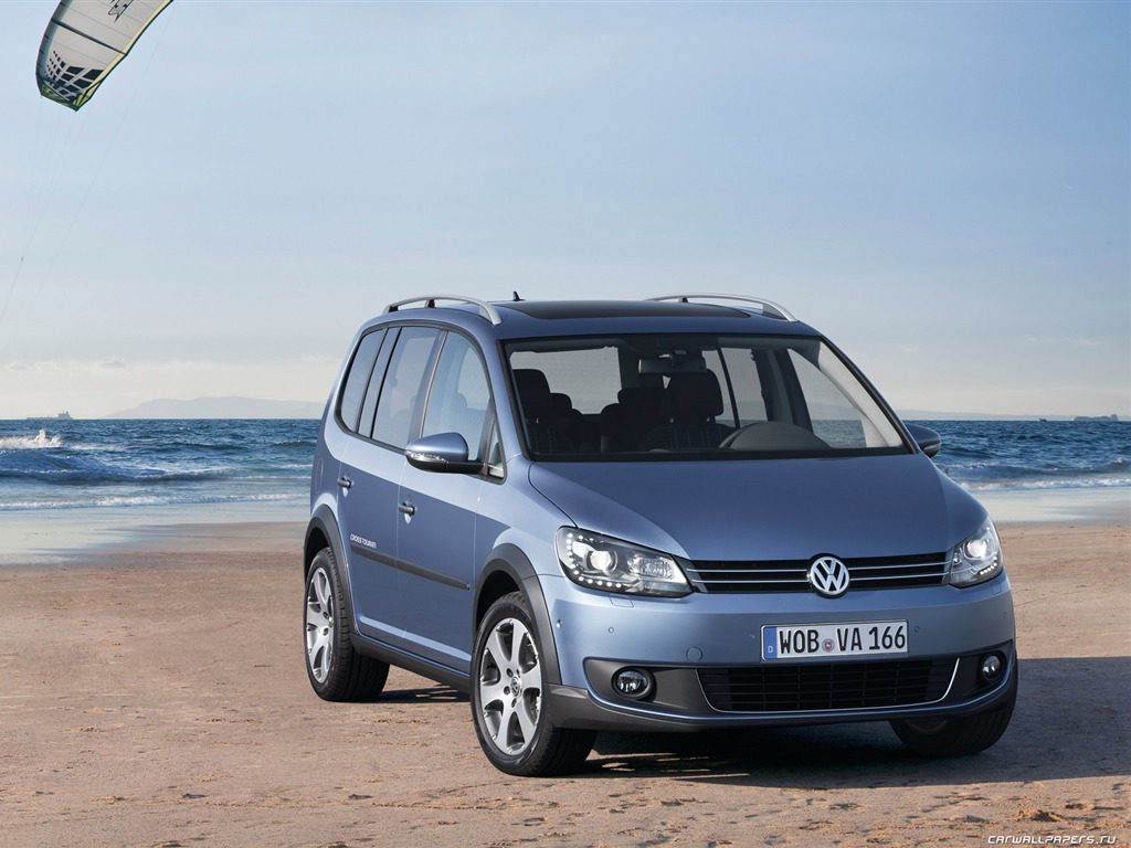 Volkswagen CrossTouran - 2010 HD wallpaper #6 - 1024x768