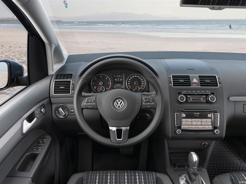 Volkswagen CrossTouran - 2010 HD Wallpaper #14 - 1024x768