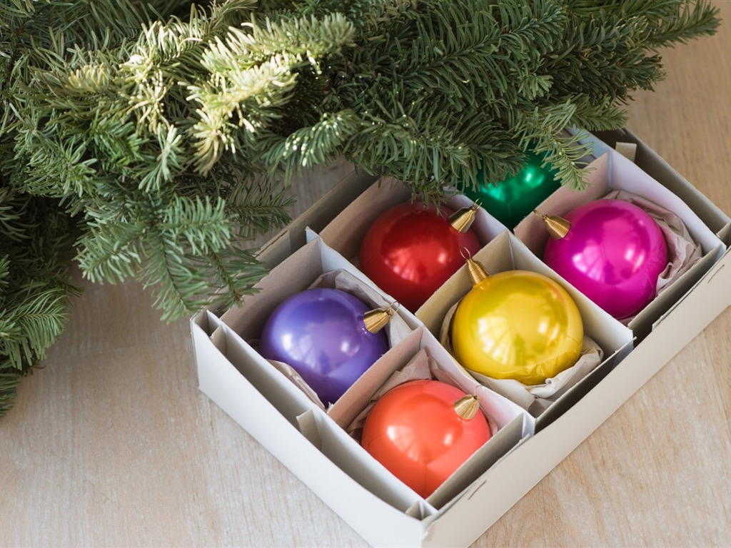 Рождественские шары обои (8) #14 - 1024x768