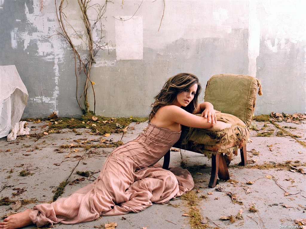 Kate Beckinsale krásnou tapetu (2) #54 - 1024x768