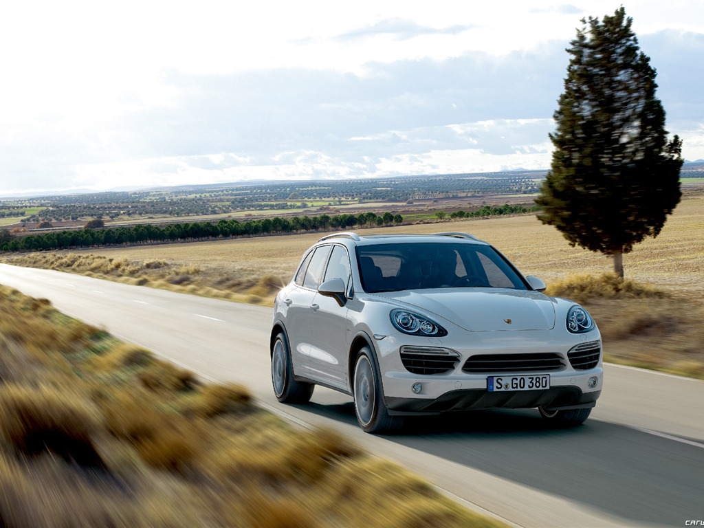 Porsche Cayenne S Hybrid - 2010 HD wallpaper #8 - 1024x768