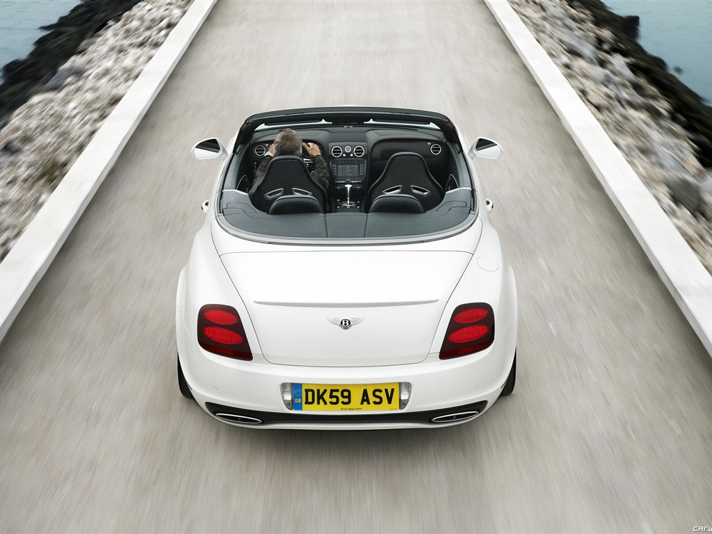 Bentley Continental Supersports Convertible - 2010 HD wallpaper #17 - 1024x768