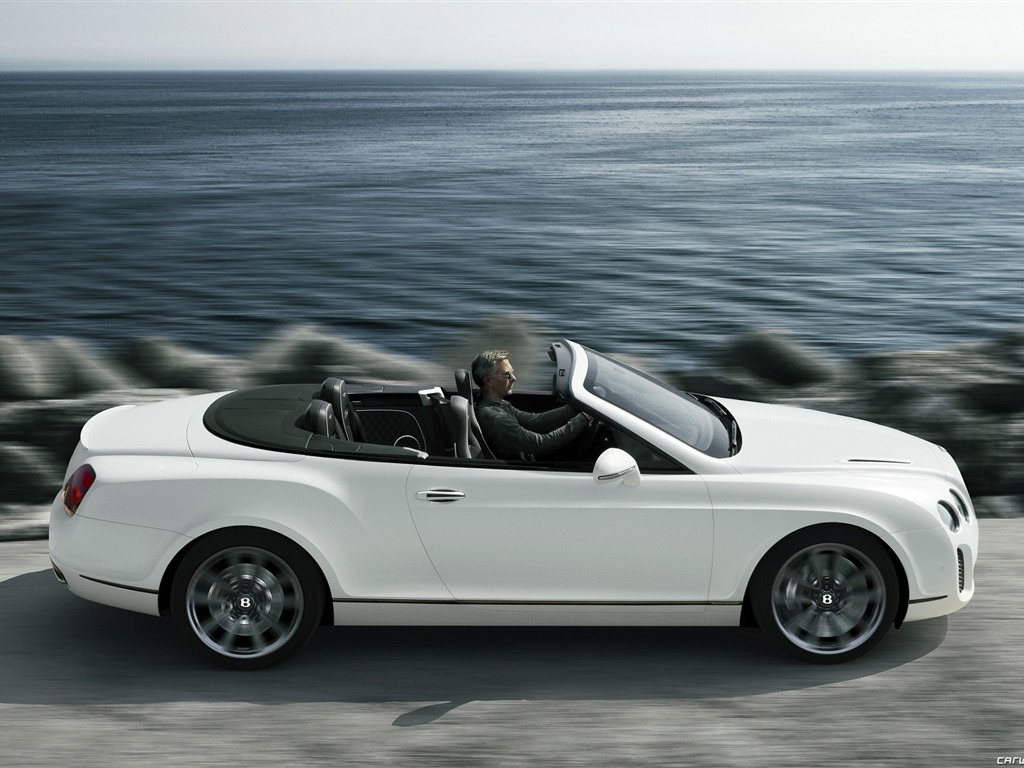 Bentley Continental Supersports Convertible - 2010 HD wallpaper #31 - 1024x768