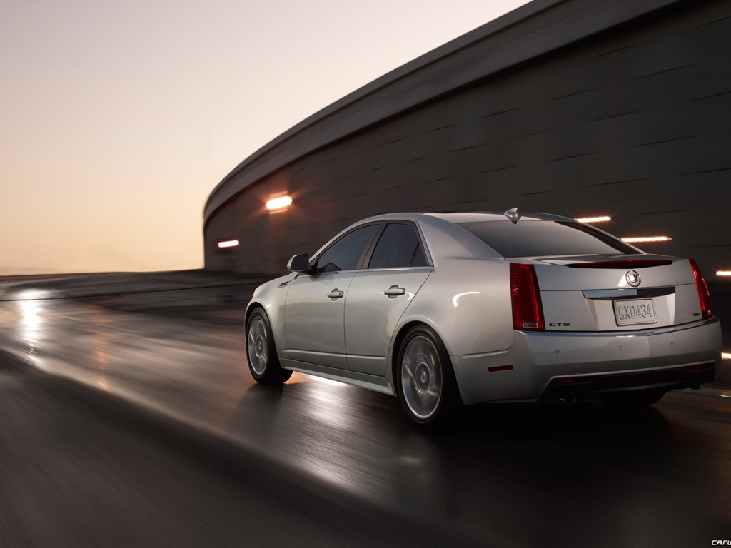 Cadillac CTS Sport Wagon - 2011 HD wallpaper #3 - 1024x768