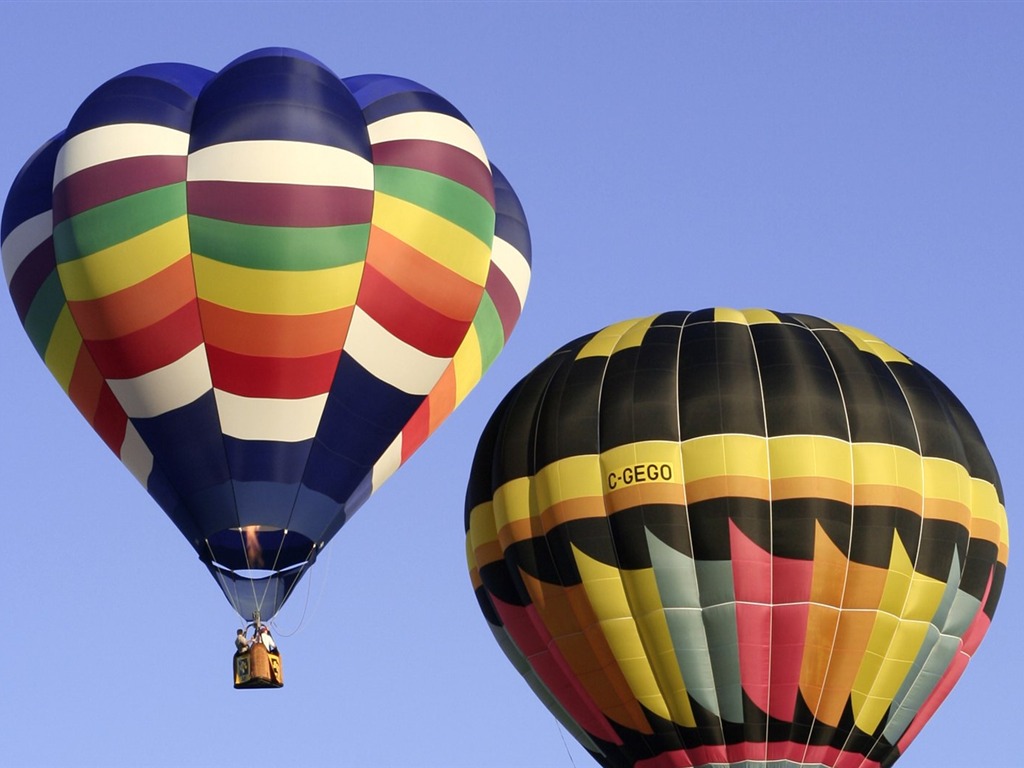 Colorful hot air balloons wallpaper (2) #9 - 1024x768