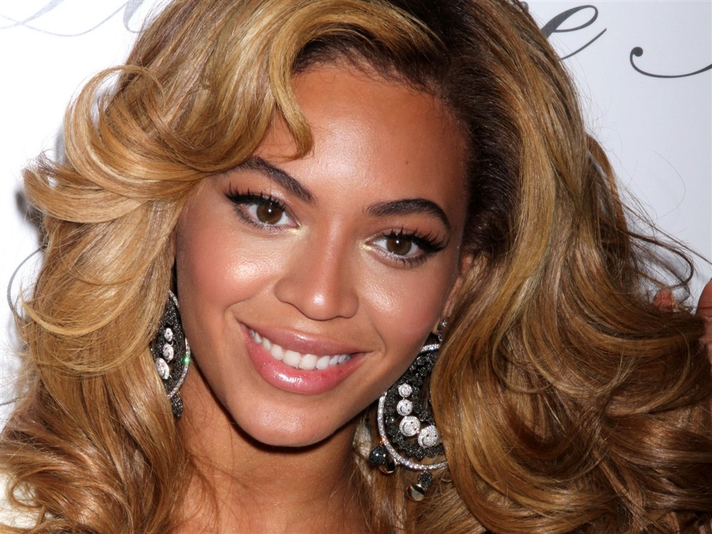 Beyonce Knowles krásnou tapetu #36 - 1024x768
