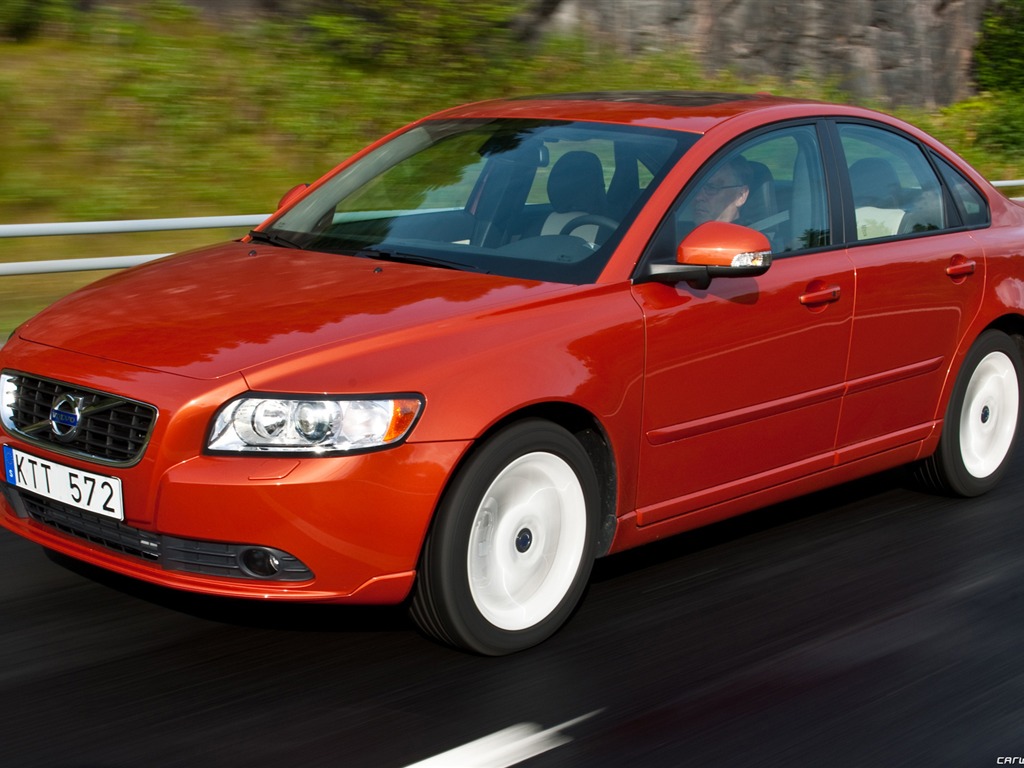 Volvo S40 - 2011 HD Wallpaper #2 - 1024x768