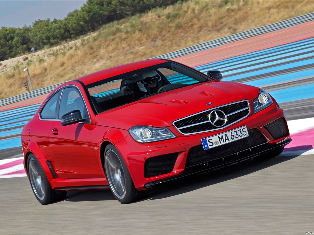 Mercedes-Benz C63 AMG Coupe Black Series - 2011 奔馳 #15 - 1024x768