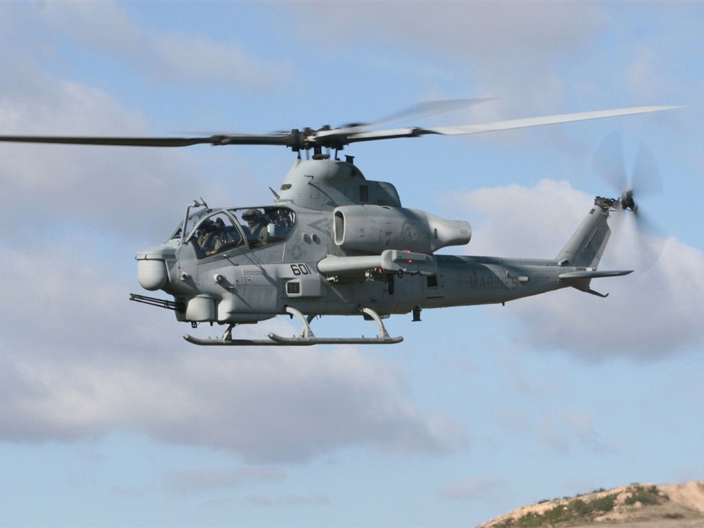 Военные вертолеты HD обои #8 - 1024x768