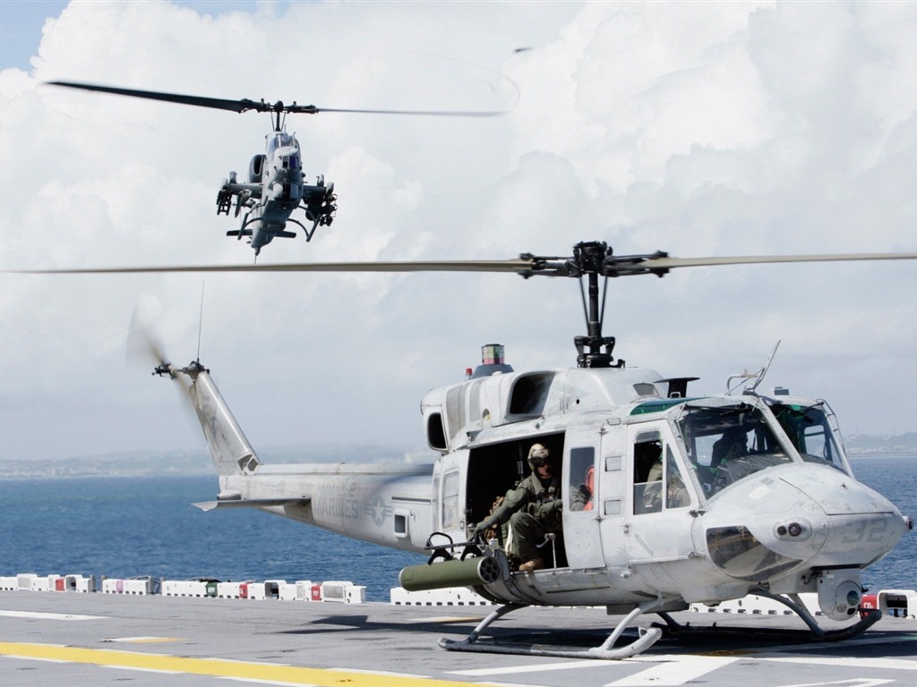 Военные вертолеты HD обои #16 - 1024x768