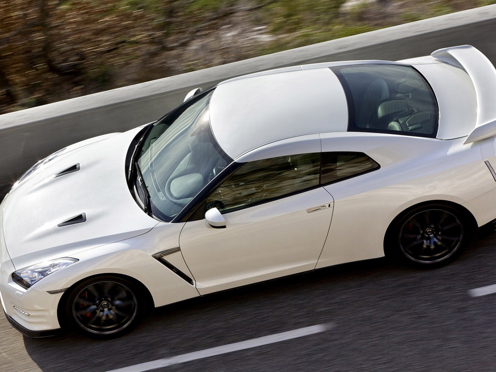 Nissan GT-R Egoist 2011 日产GT-R 利己主义 高清壁纸5 - 1024x768