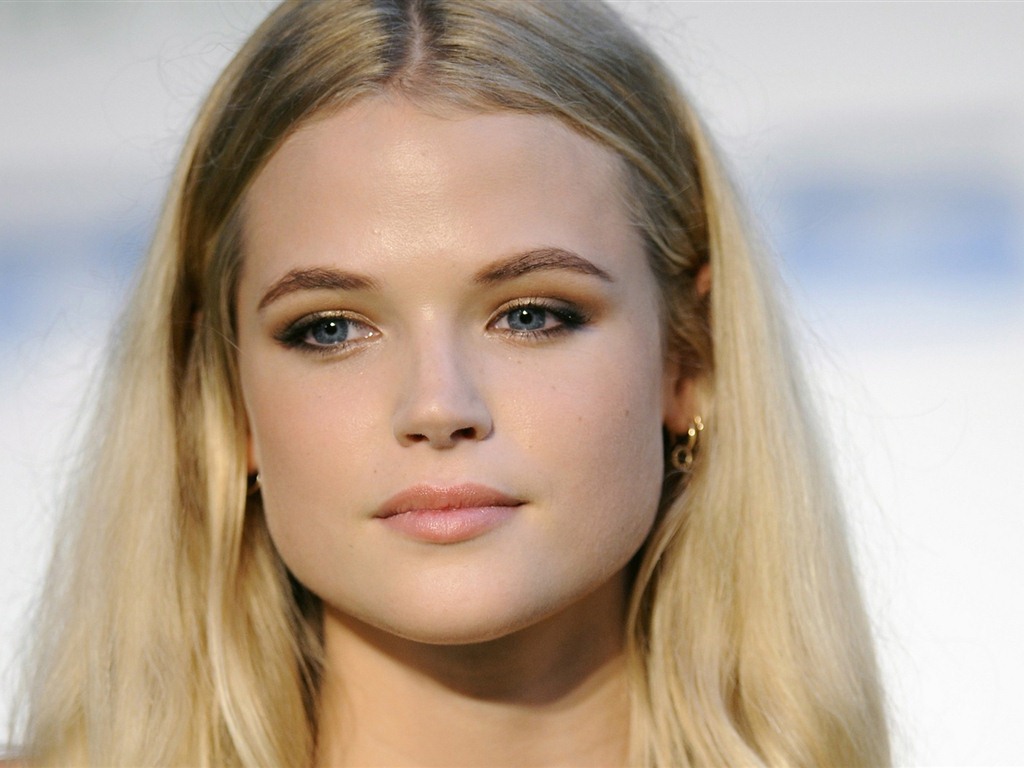 Gabriella Wilde 加布瑞拉·王尔德 美女壁纸7 - 1024x768