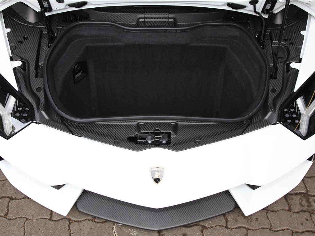 2012 Lamborghini Aventador LP700-4 HD обои #5 - 1024x768