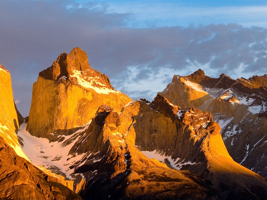 Windows 8 offiziellen Panorama Tapete, Wellen, Wälder, majestätische Berge #15 - 1024x768