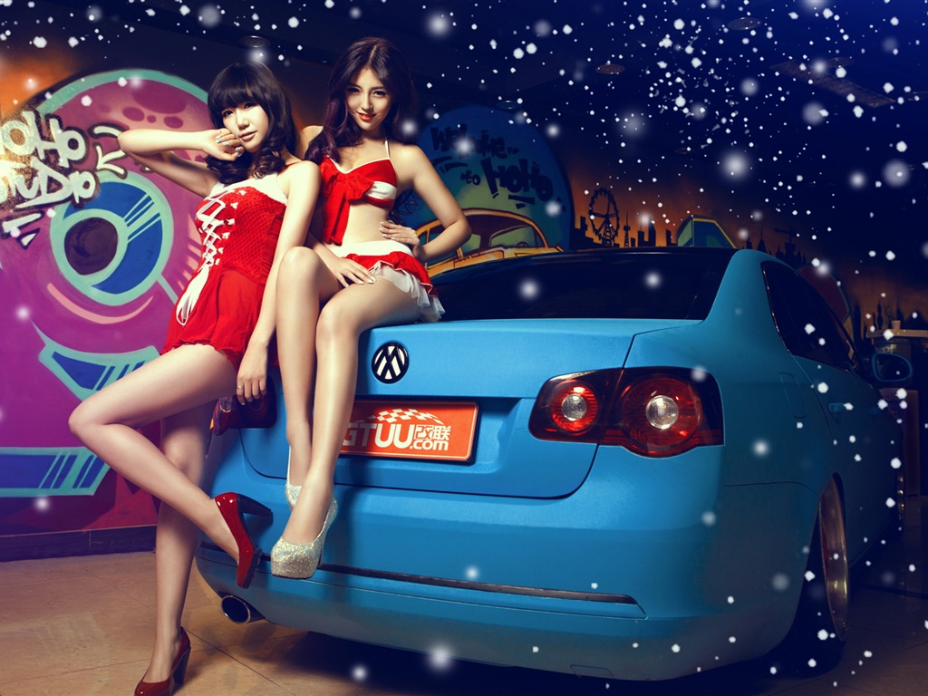 Novoroční slavnostní červená šaty krásné modely aut HD Tapety na plochu #6 - 1024x768