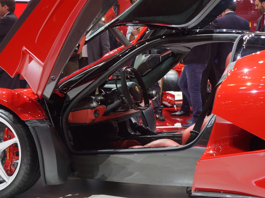 2013 Ferrari LaFerrari красного суперкара HD обои #18 - 1024x768