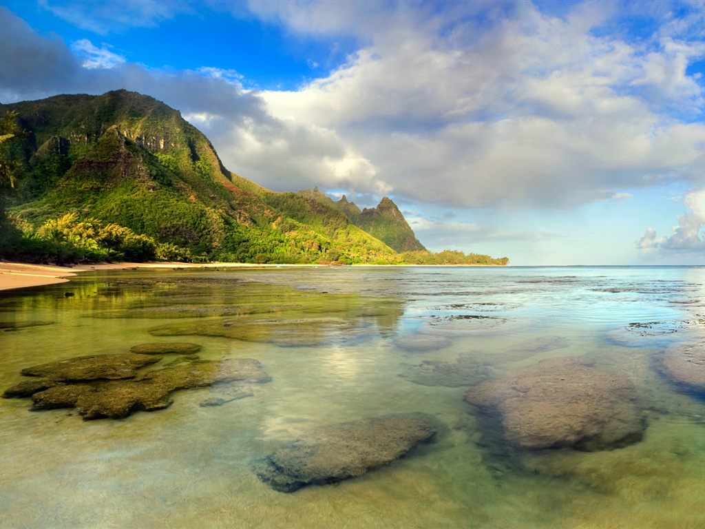 Windows 8 Theme Wallpaper: Hawaiian Landschaft #1 - 1024x768